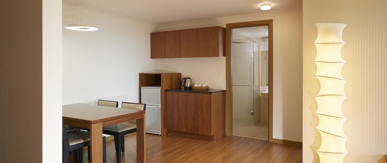 เชจู แอโร่สเปซ โฮเต็ล Hotel ซอกวีโพ ภายนอก รูปภาพ
